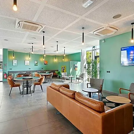 - Paris Ouest - Colombes Hotel