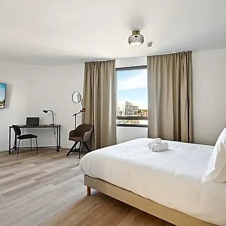 - Paris Ouest - Colombes Hotel